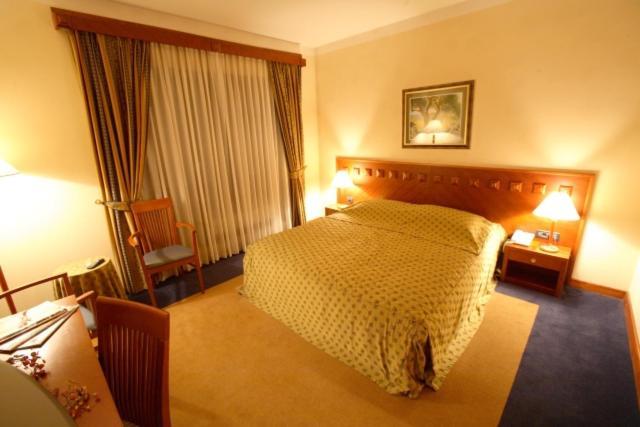 ליבנו Hotel Dinara חדר תמונה
